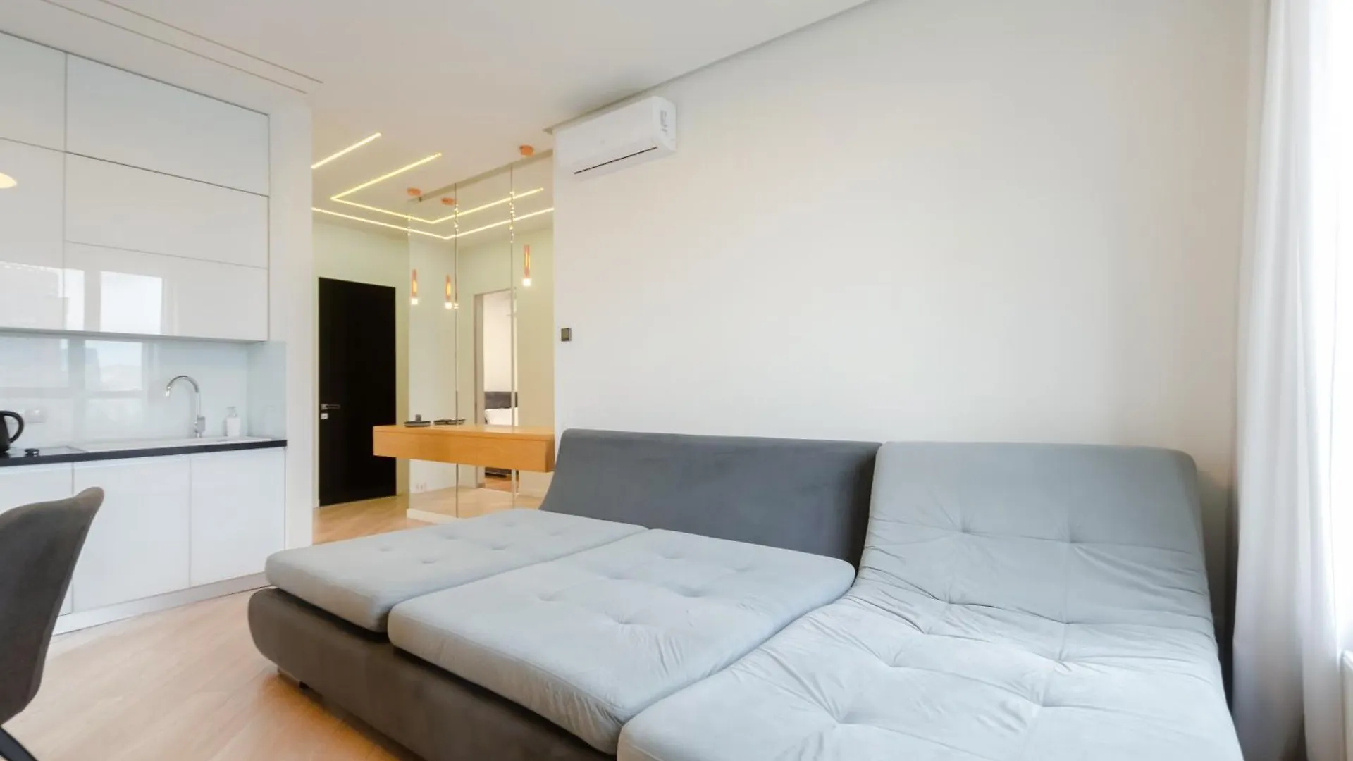 Petrovdom Apartment 16-141 In Rc Jack House, Lesi Ukrainky 7B Kyiv 0*,  Ukraine