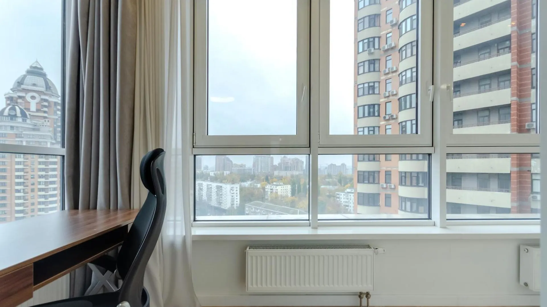 Petrovdom Apartment 16-141 In Rc Jack House, Lesi Ukrainky 7B Kyiv Ukraine