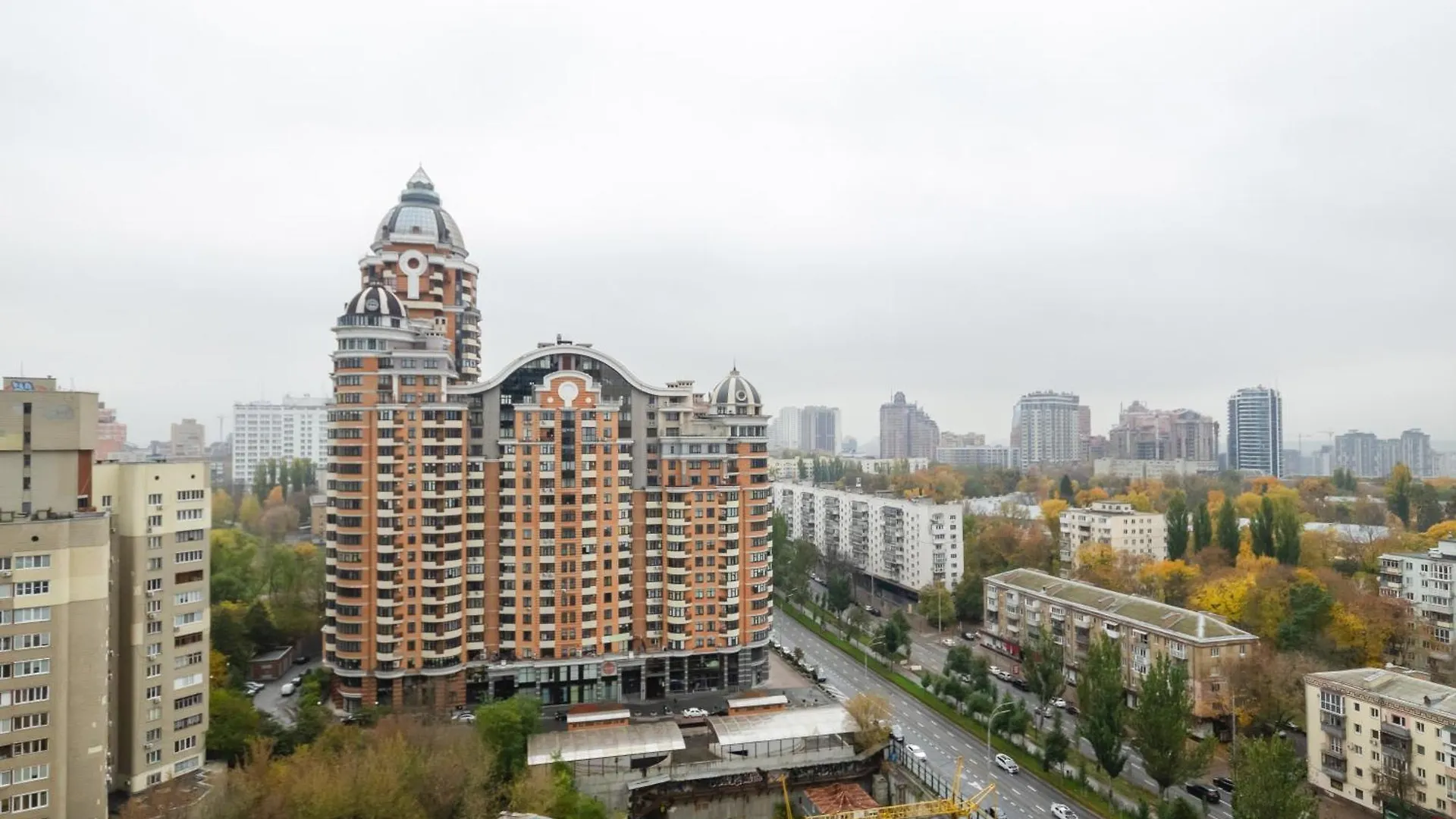 Petrovdom Apartment 16-141 In Rc Jack House, Lesi Ukrainky 7B Kyiv Ukraine
