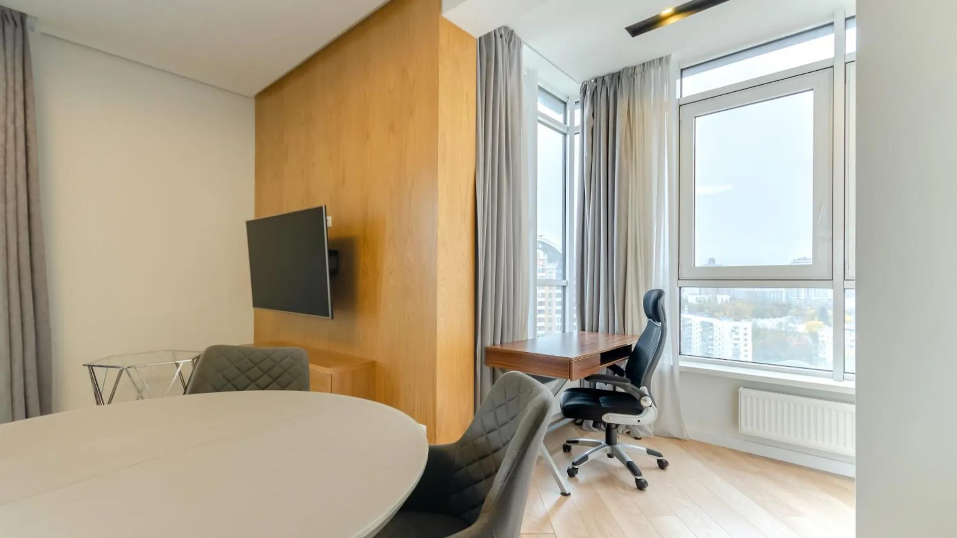 Petrovdom Apartment 16-141 In Rc Jack House, Lesi Ukrainky 7B Kyiv