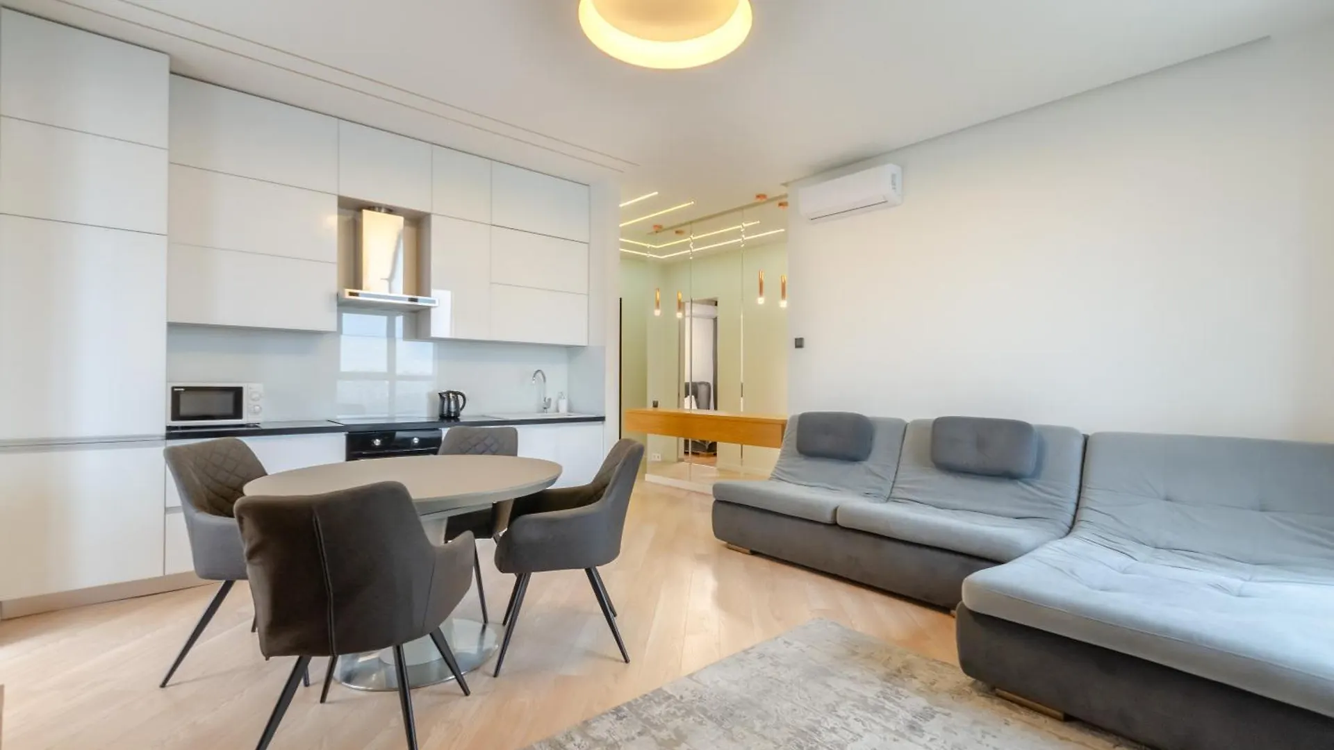 Petrovdom Apartment 16-141 In Rc Jack House, Lesi Ukrainky 7B Kyiv 0*,