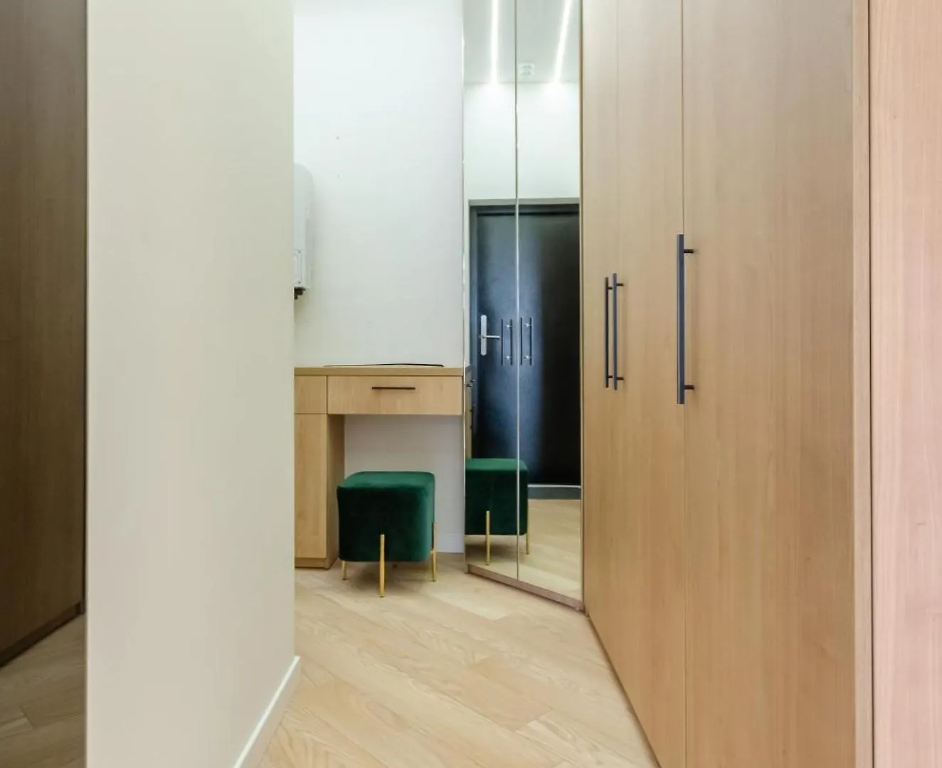 Petrovdom Apartment 16-141 In Rc Jack House, Lesi Ukrainky 7B 基輔 乌克兰