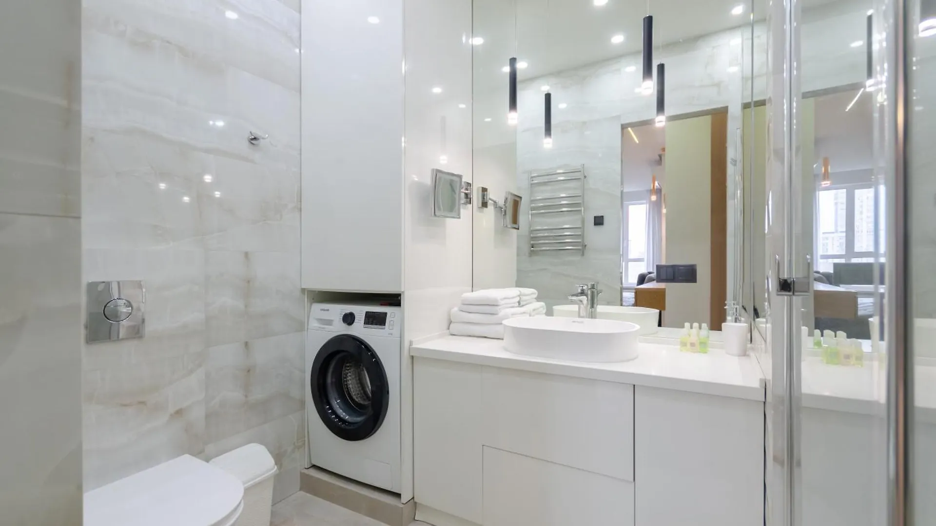 Petrovdom Apartment 16-141 In Rc Jack House, Lesi Ukrainky 7B 基輔