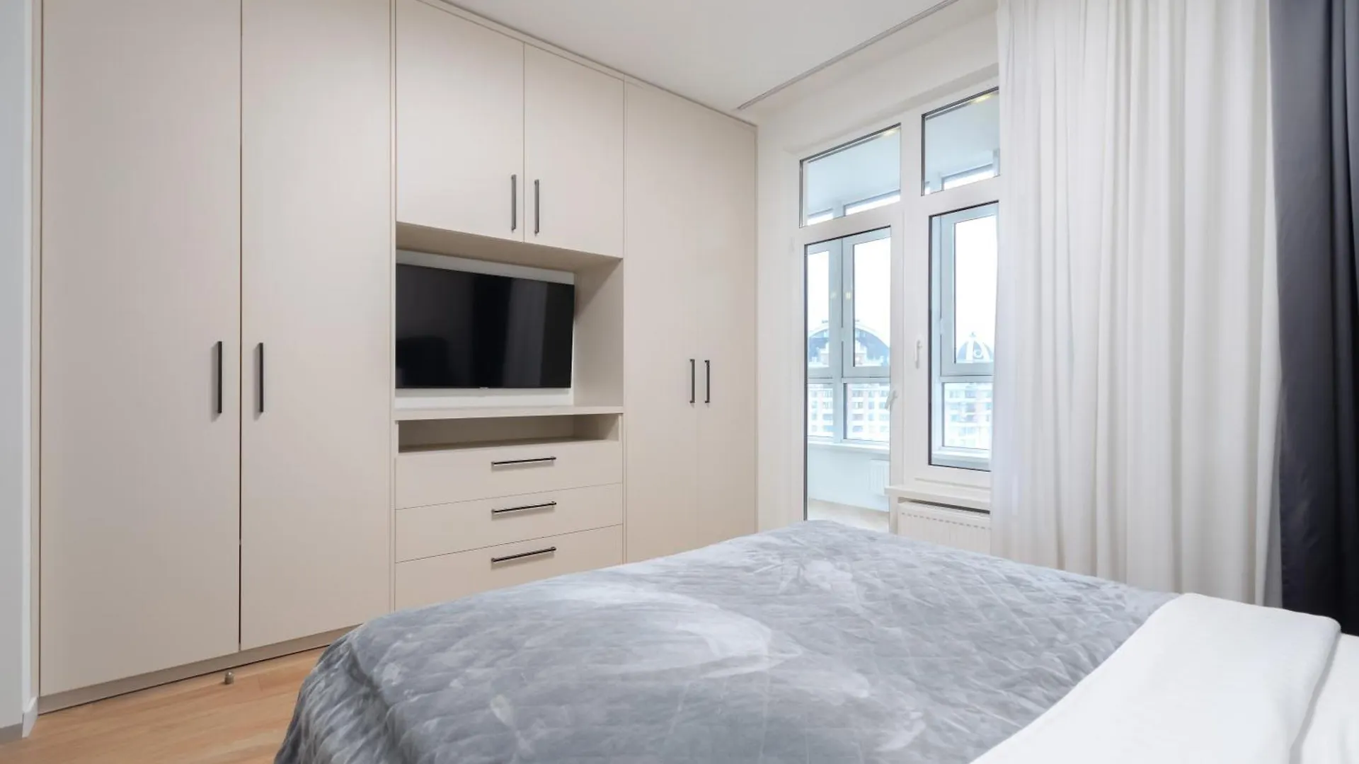 Petrovdom Apartment 16-141 In Rc Jack House, Lesi Ukrainky 7B 基輔