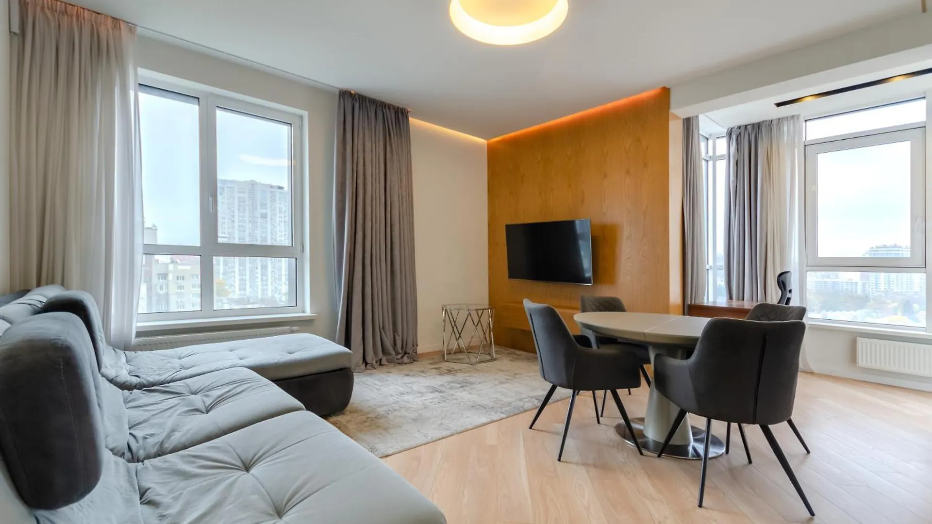 Petrovdom Apartment 16-141 In Rc Jack House, Lesi Ukrainky 7B 基輔
